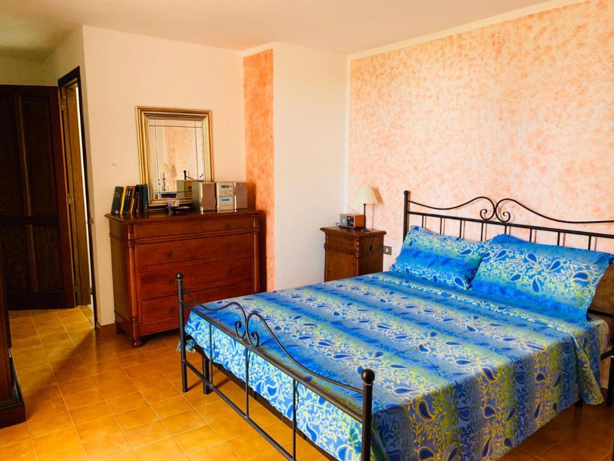 Casa Vacanze 'Sa Corbula' Porto Columbu - Perd'E Sali Экстерьер фото